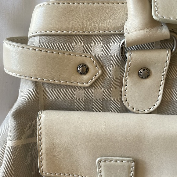 BURBERRY Vintage White Haymarket Check Tote Bag - Picture 10 of 16
